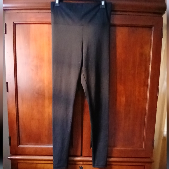 Victoria's Secret Fold Over Leggings - Picture 2 of 6